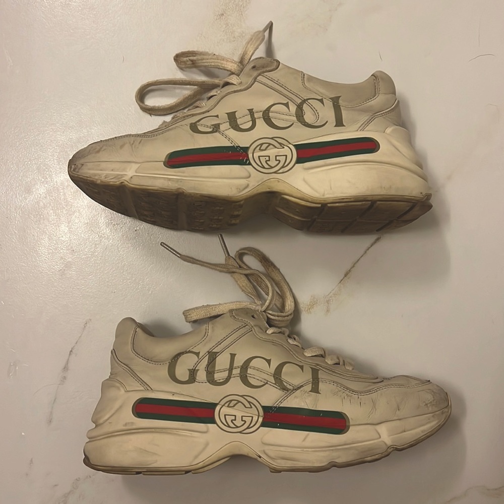 Used gucci shoes size 6.5